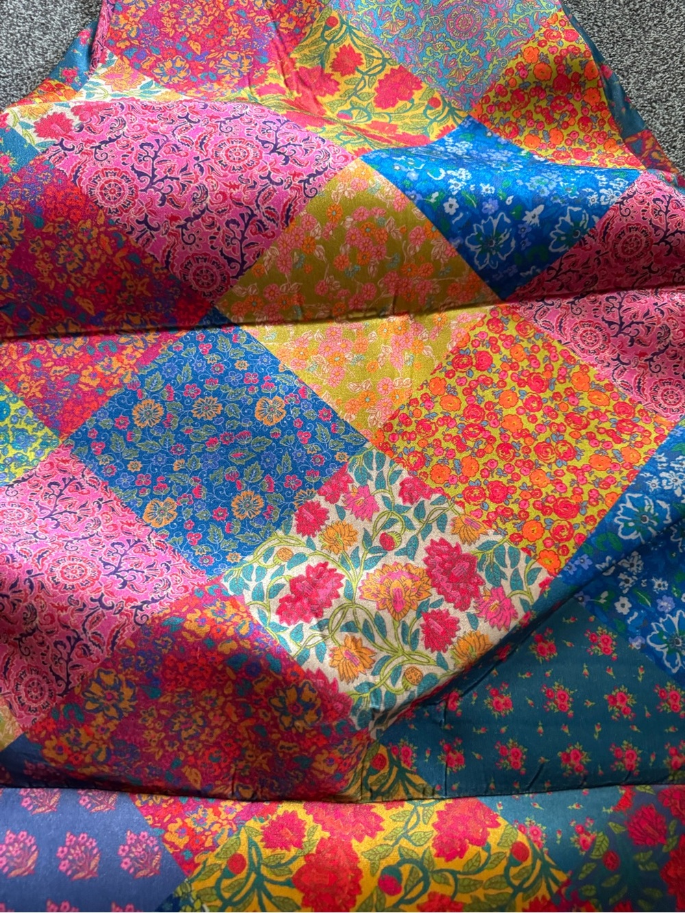 Jeep Patchwork Floral Seat Liner in Bright Multicolor - Picture 4 of 5